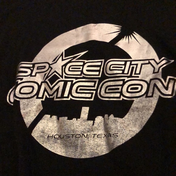 🎉 5/$25 Space City Comic Con Houston TX Tee - Picture 2 of 4